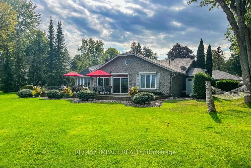 8 Sylvan Court