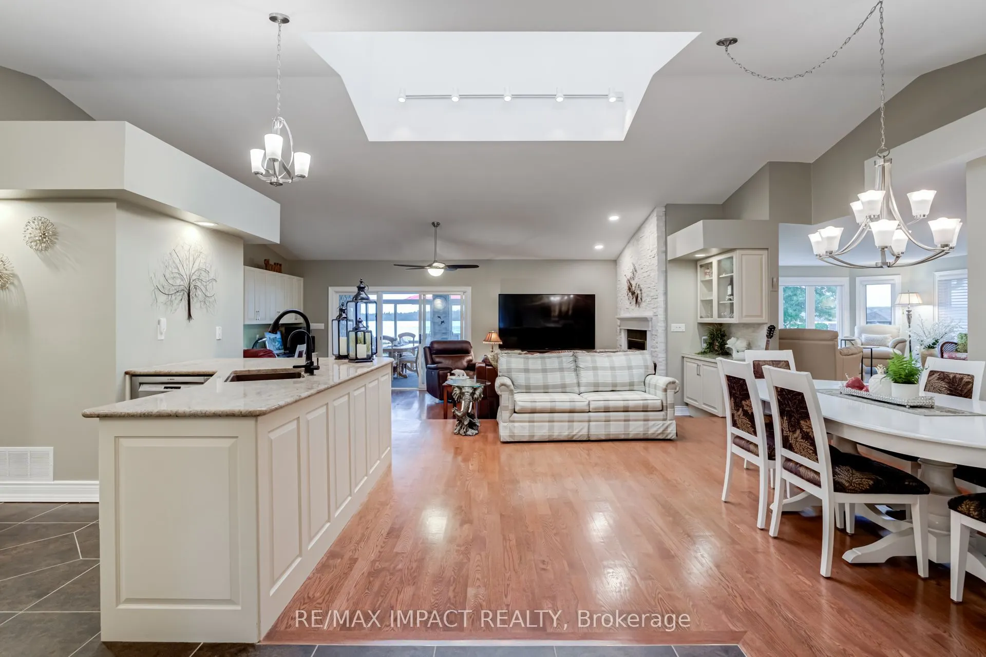 8 Sylvan Court