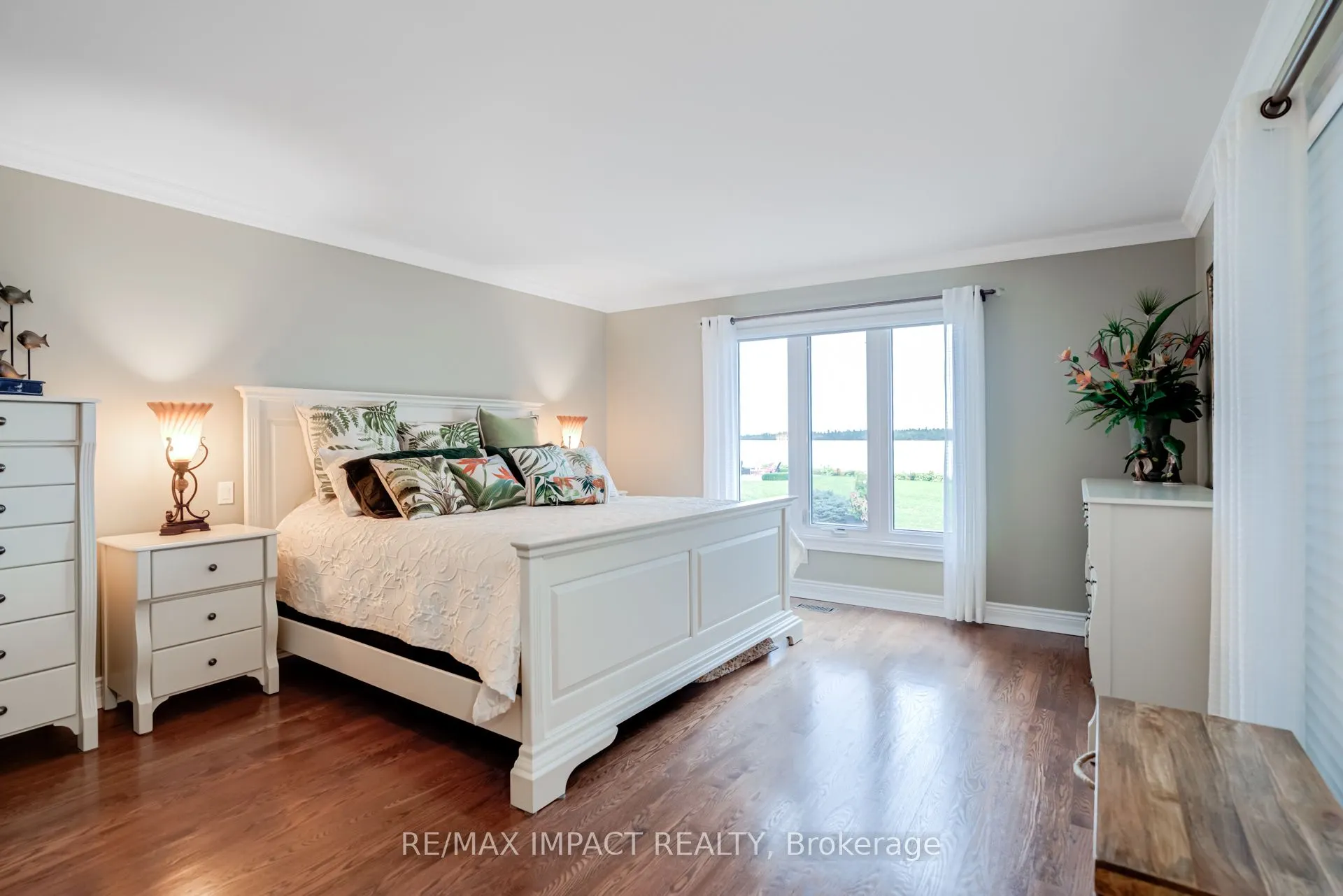 8 Sylvan Court