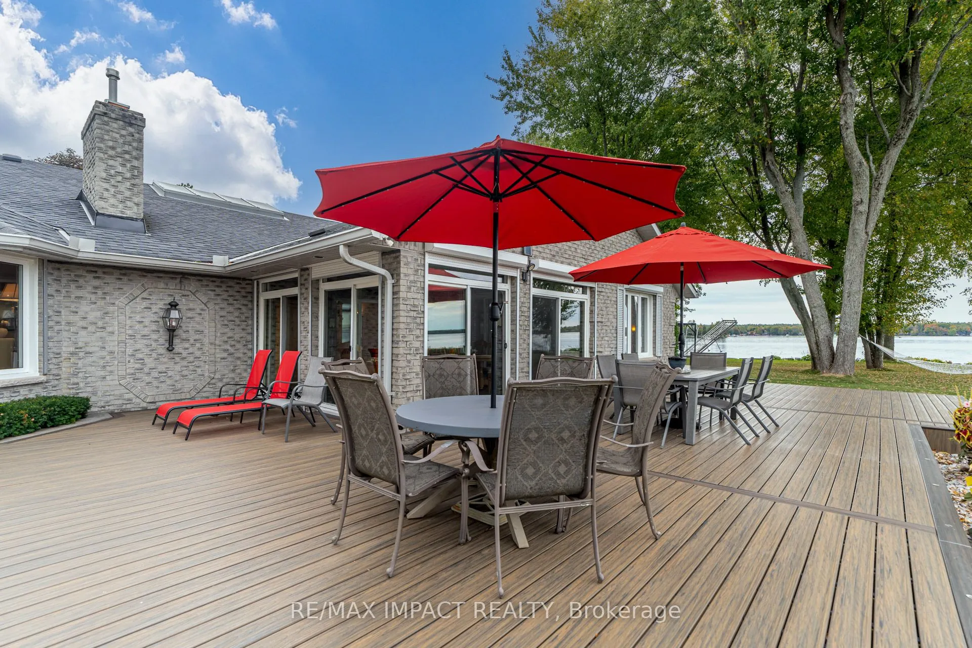 8 Sylvan Court