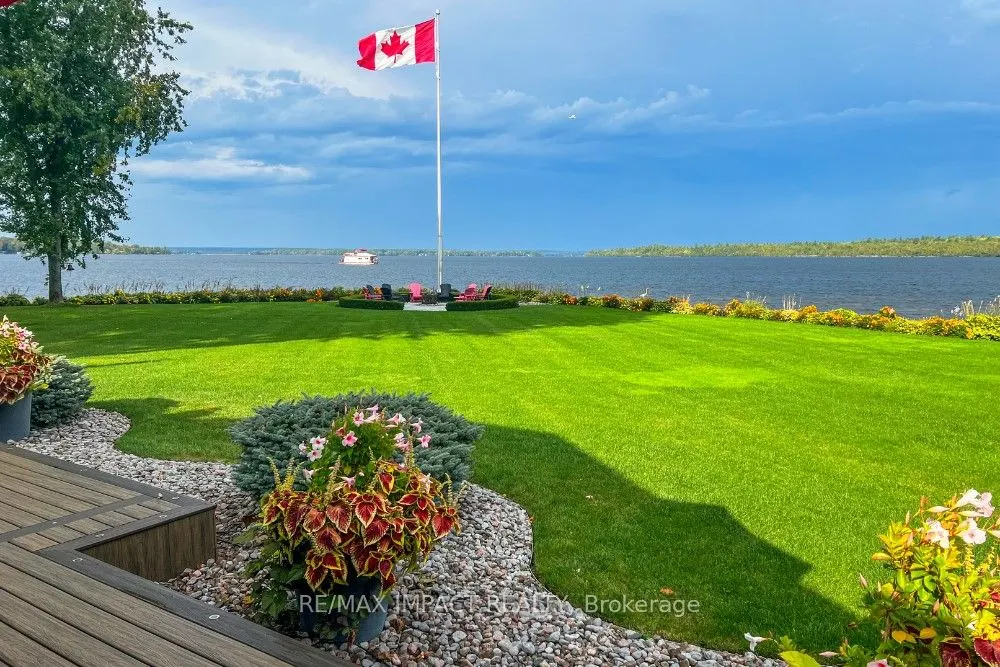 8 Sylvan Court