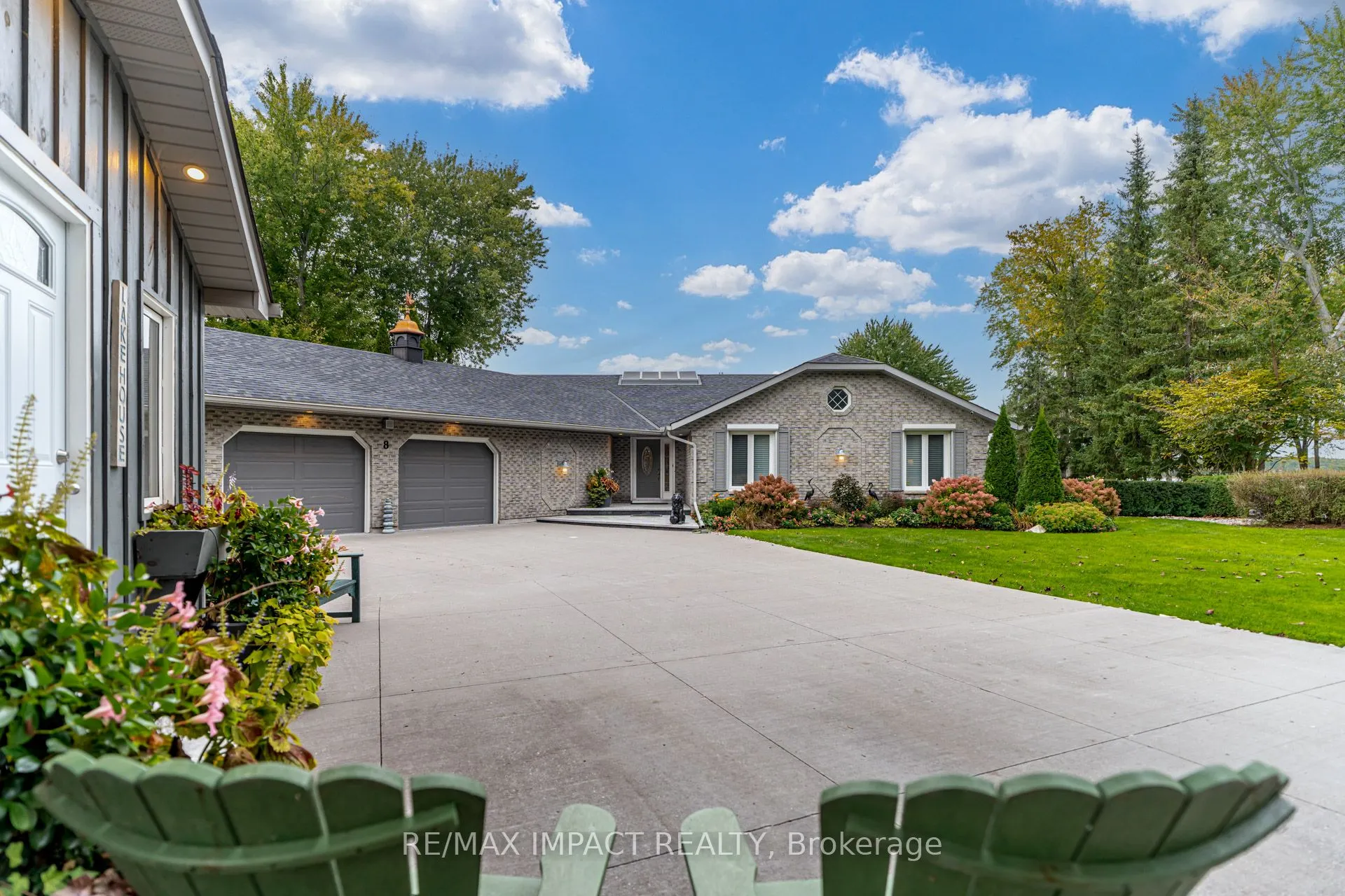 8 Sylvan Court