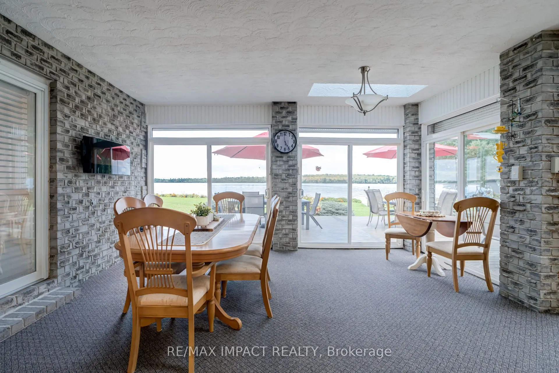 8 Sylvan Court