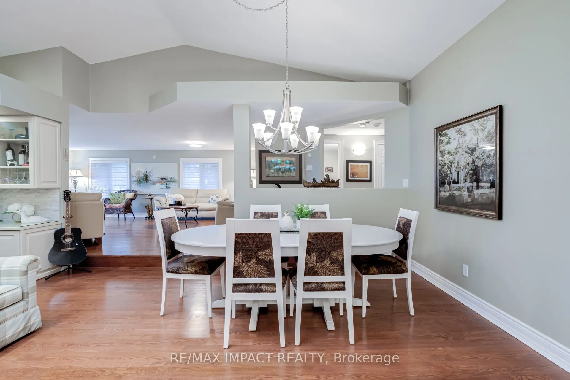 8 Sylvan Court