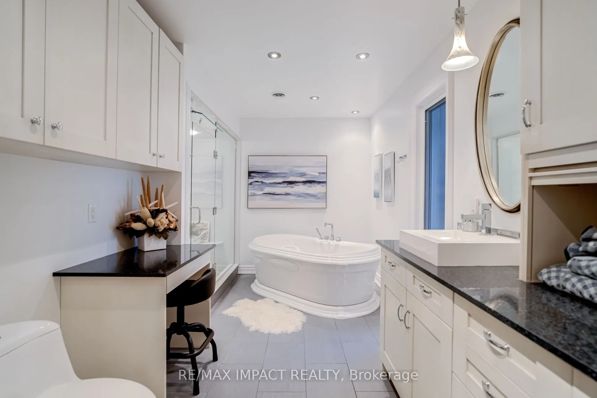 8 Sylvan Court