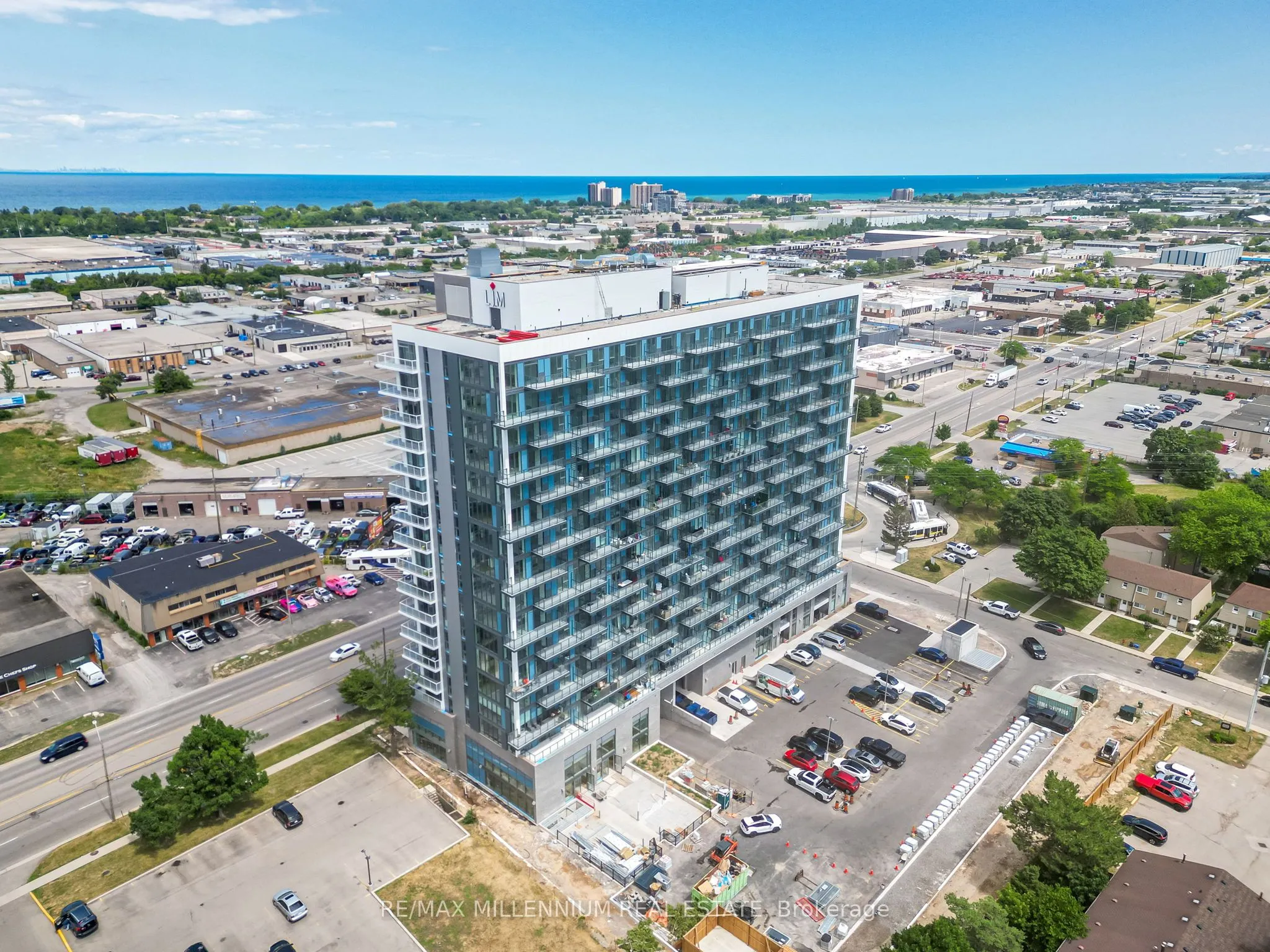 2782 Barton Street E, #208