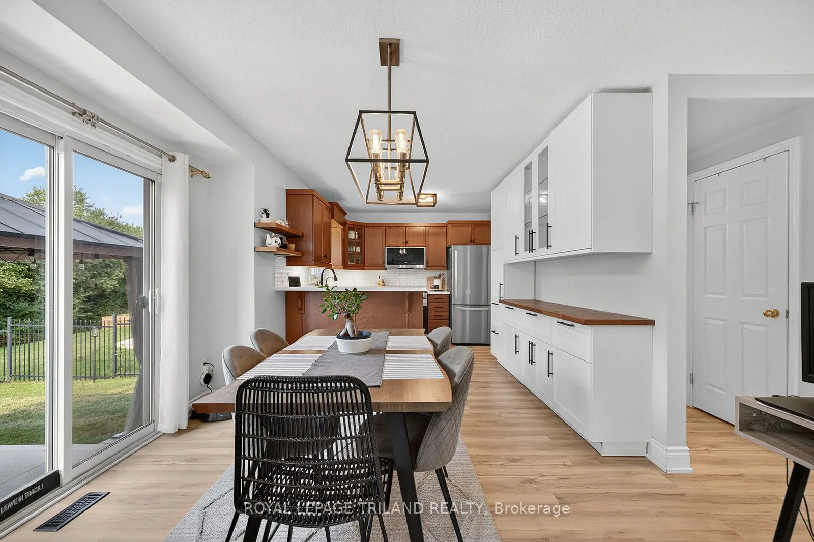 63 Meadowvale Drive