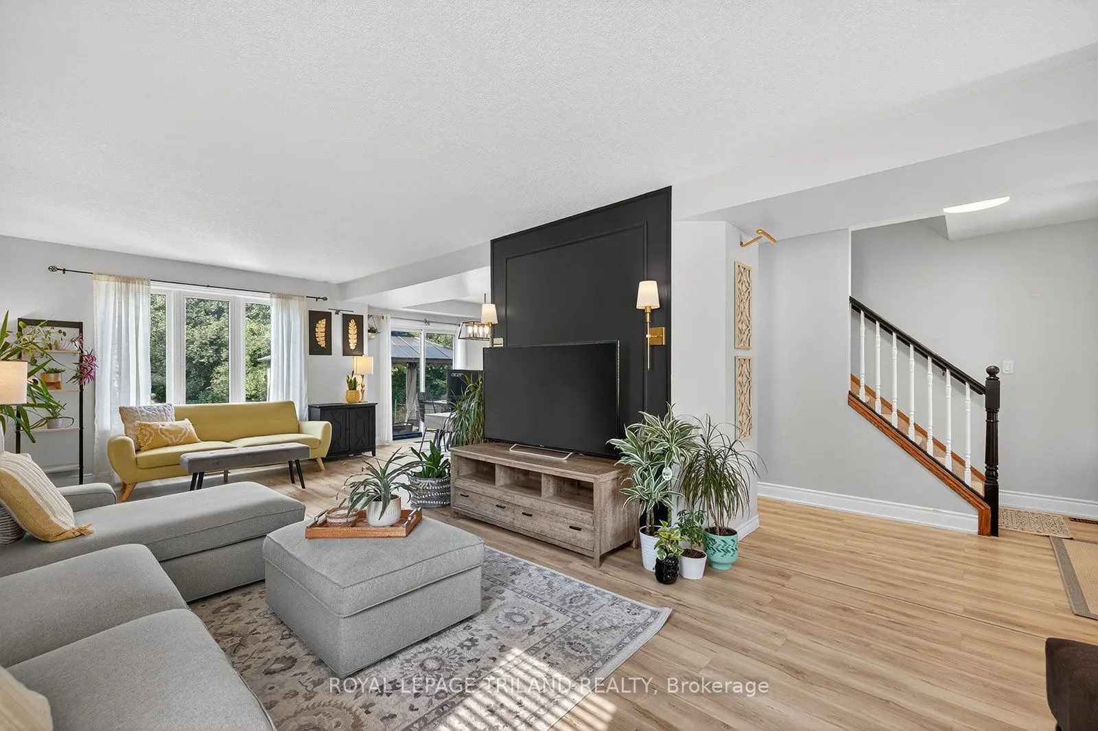 63 Meadowvale Drive