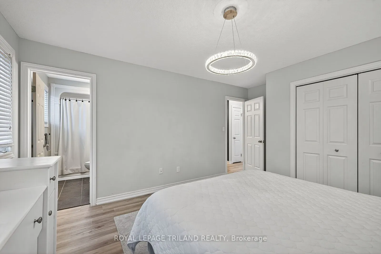 63 Meadowvale Drive