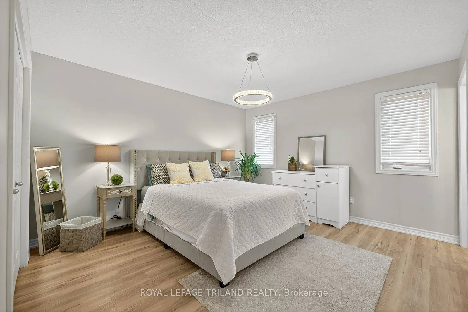 63 Meadowvale Drive