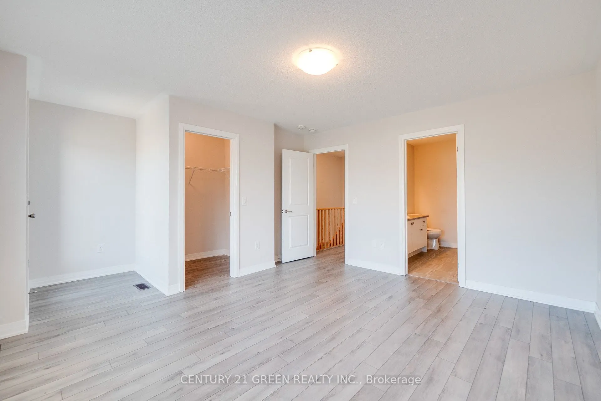 585 Colborne Street, #104