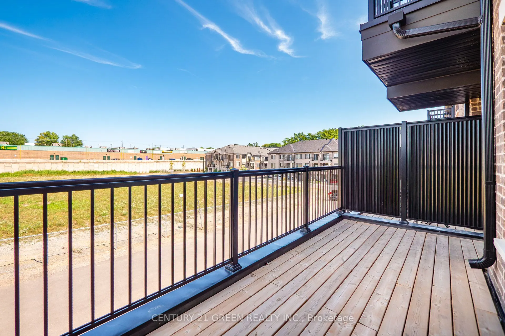 585 Colborne Street, #104