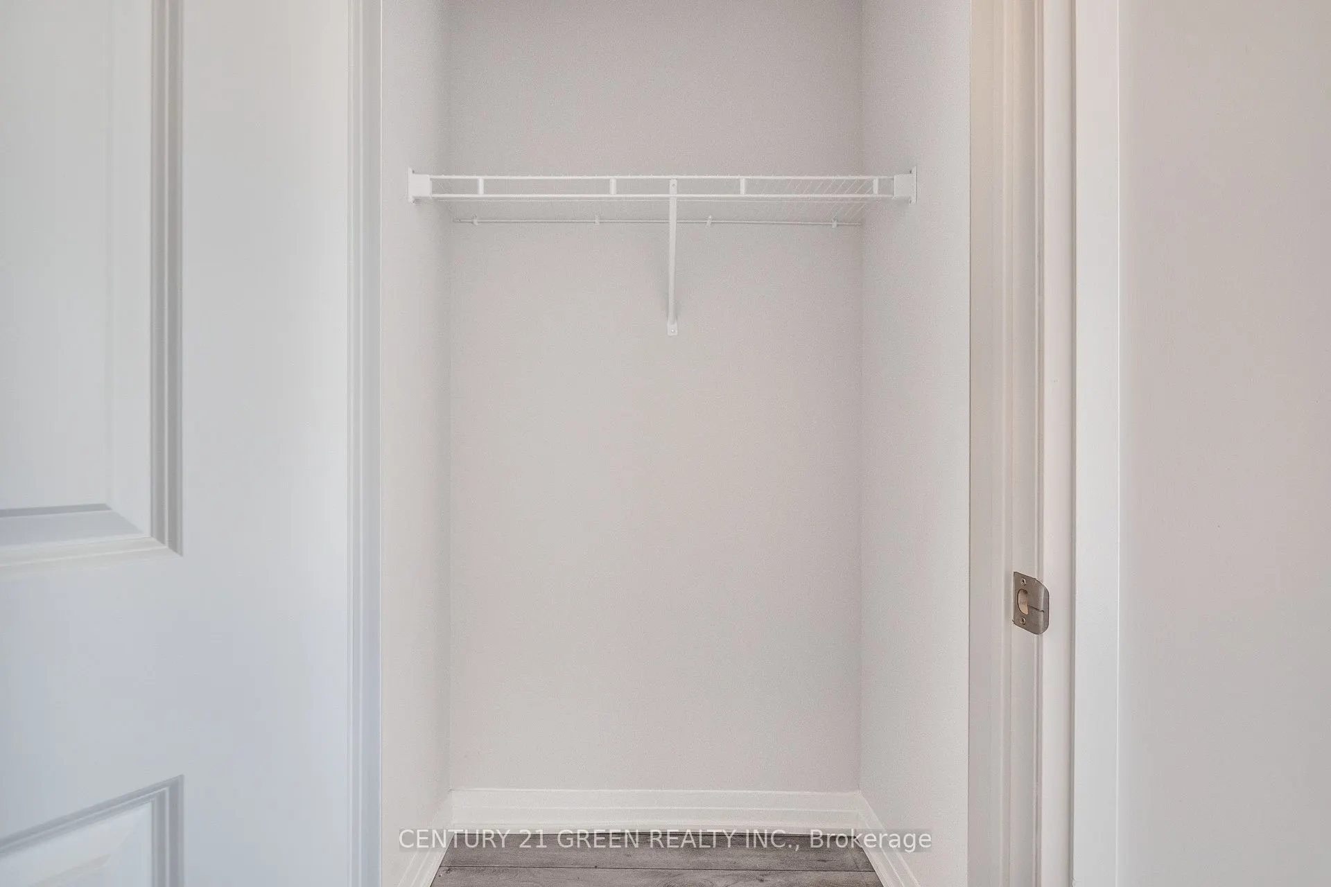 585 Colborne Street, #104