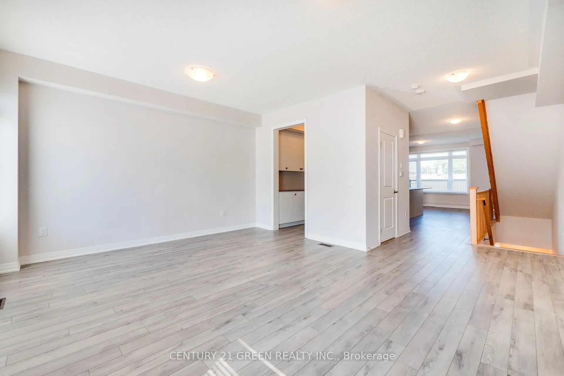 585 Colborne Street, #104