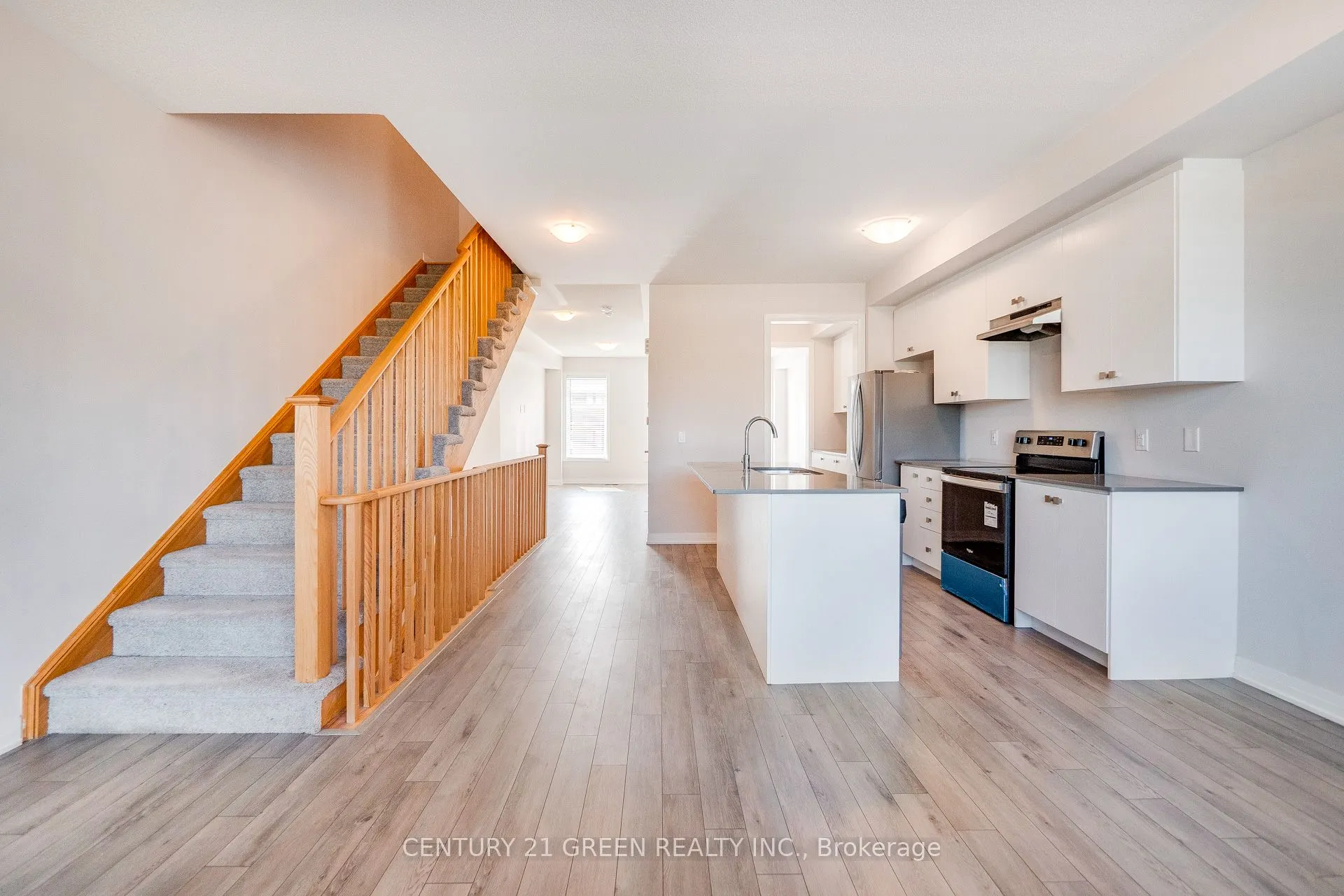 585 Colborne Street, #104