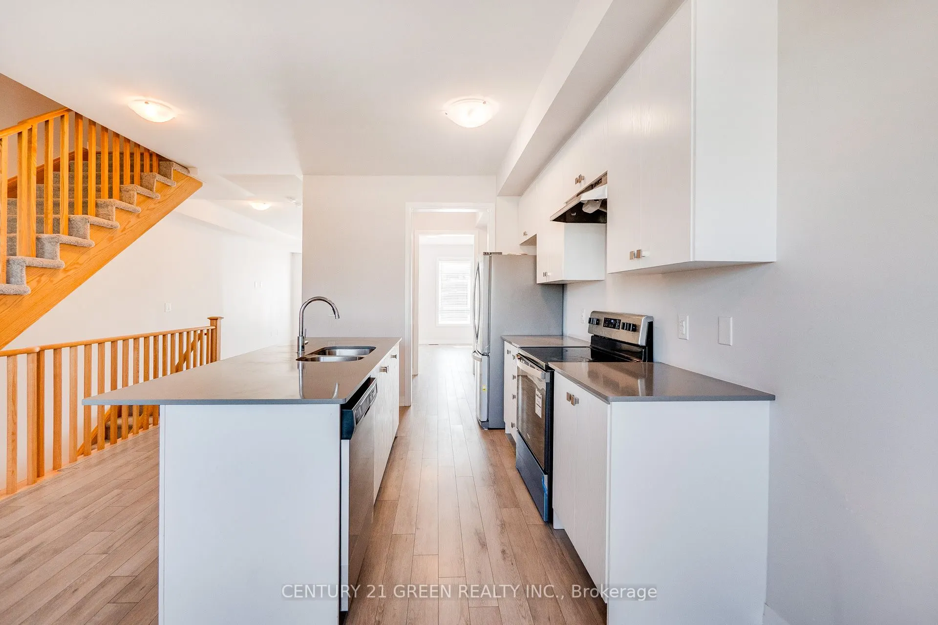 585 Colborne Street, #104