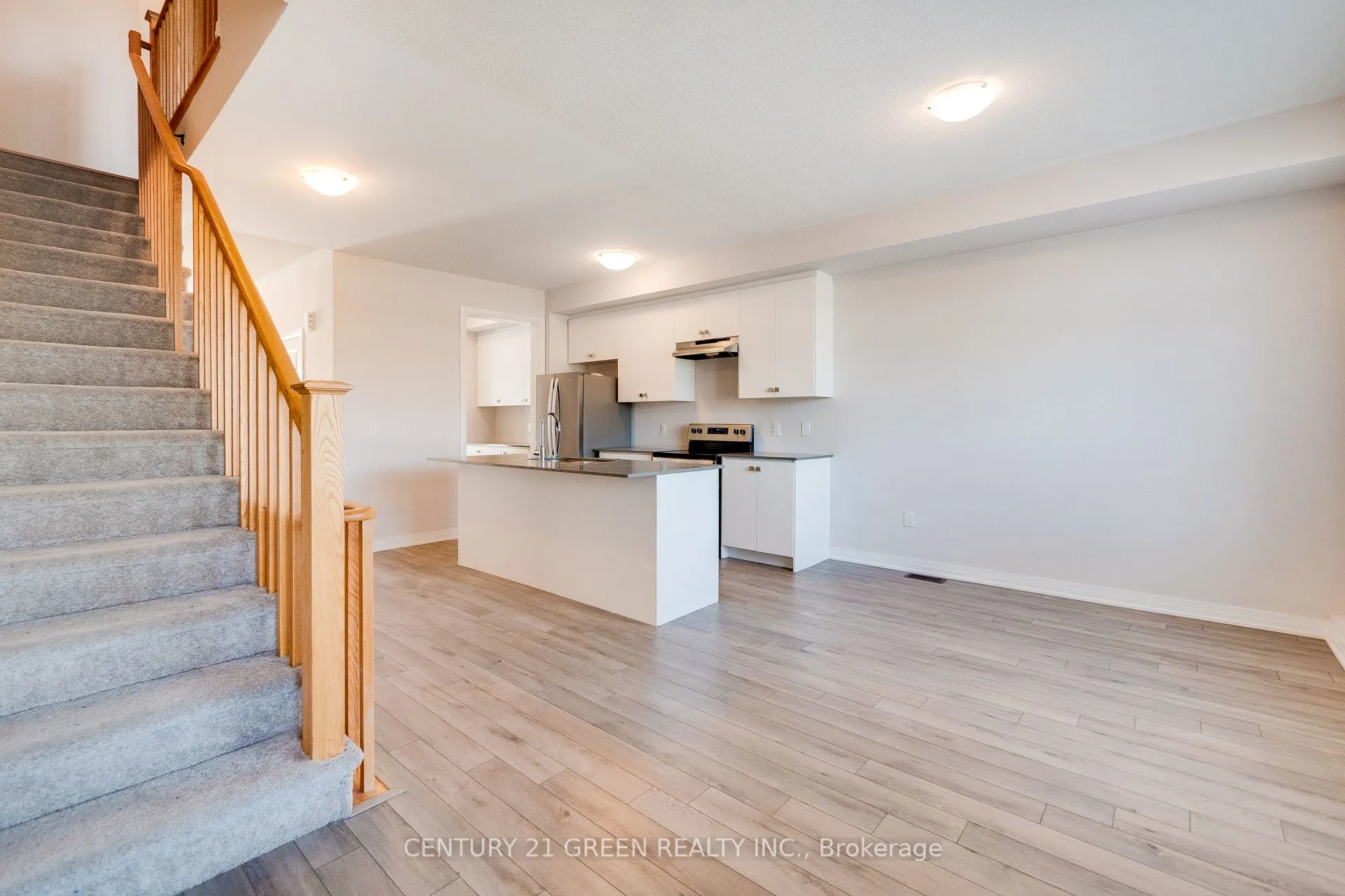 585 Colborne Street, #104