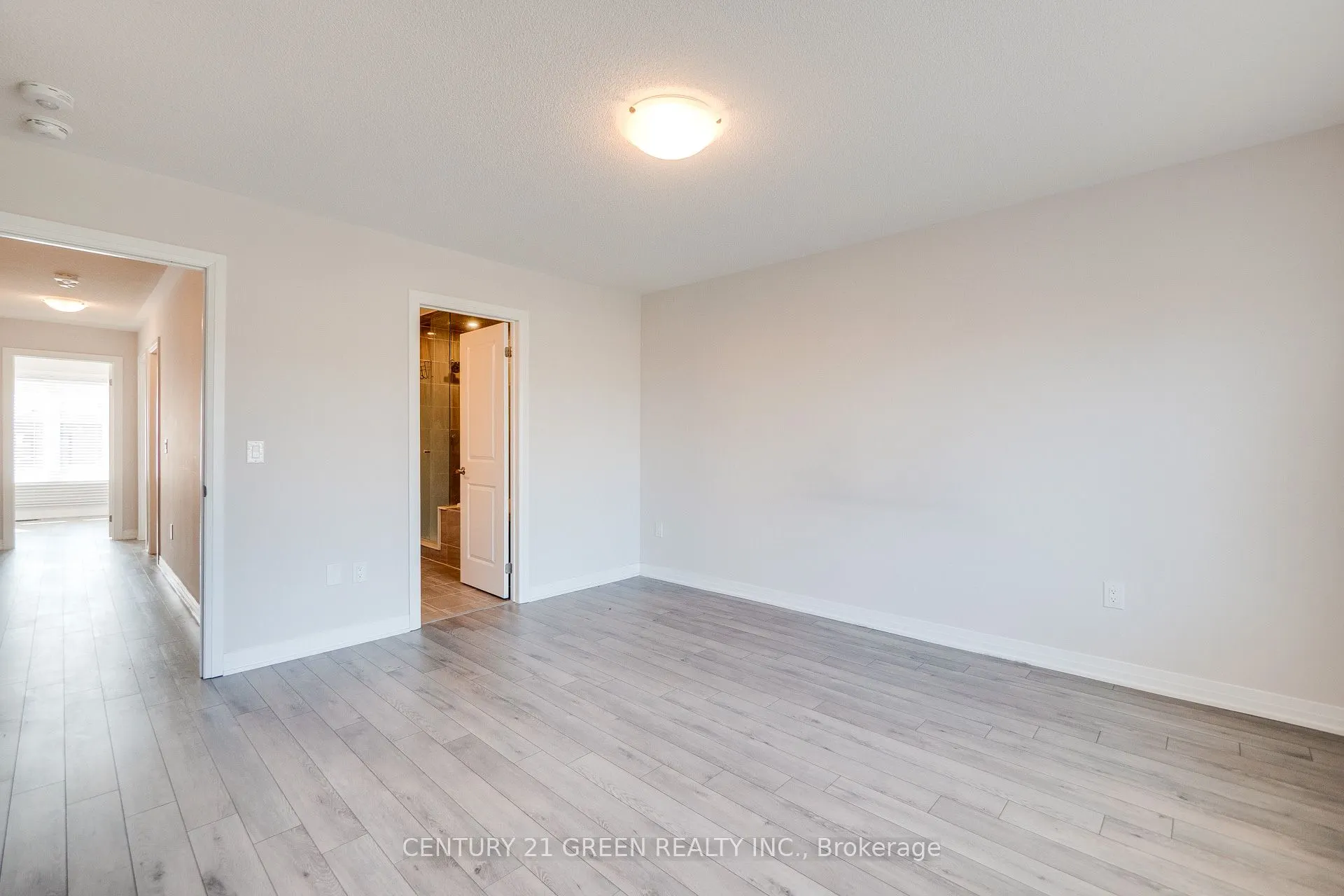 585 Colborne Street, #104
