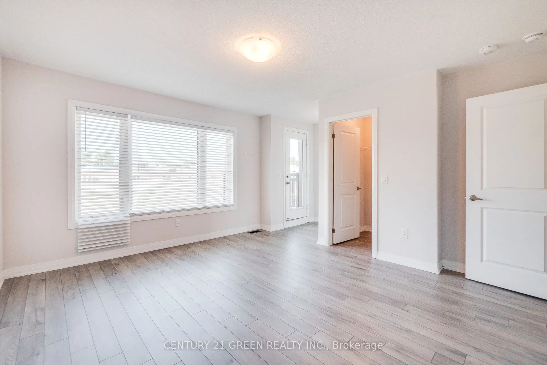 585 Colborne Street, #104