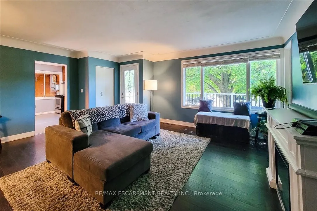10 Lincoln Avenue