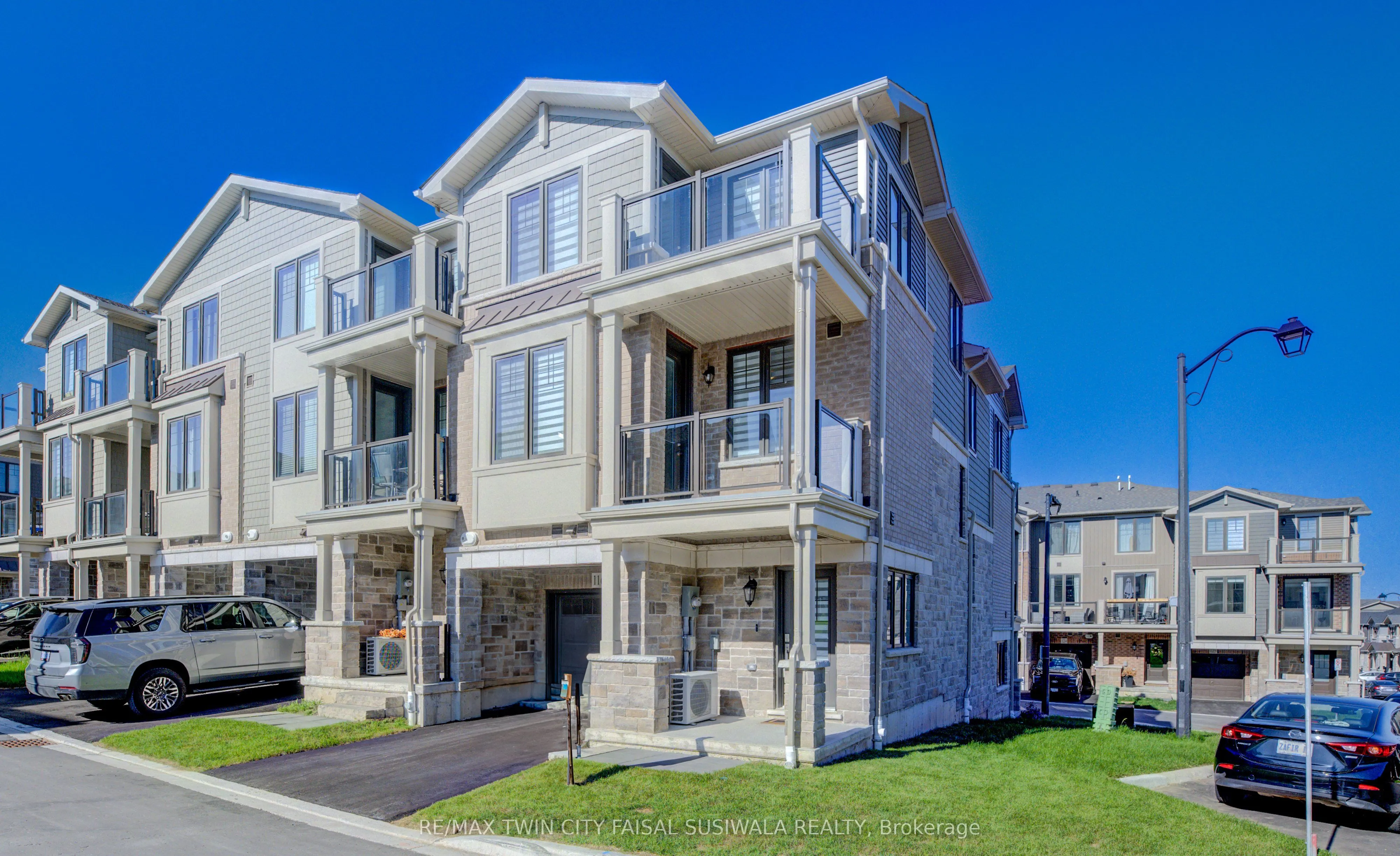 10 Birmingham Drive, #116