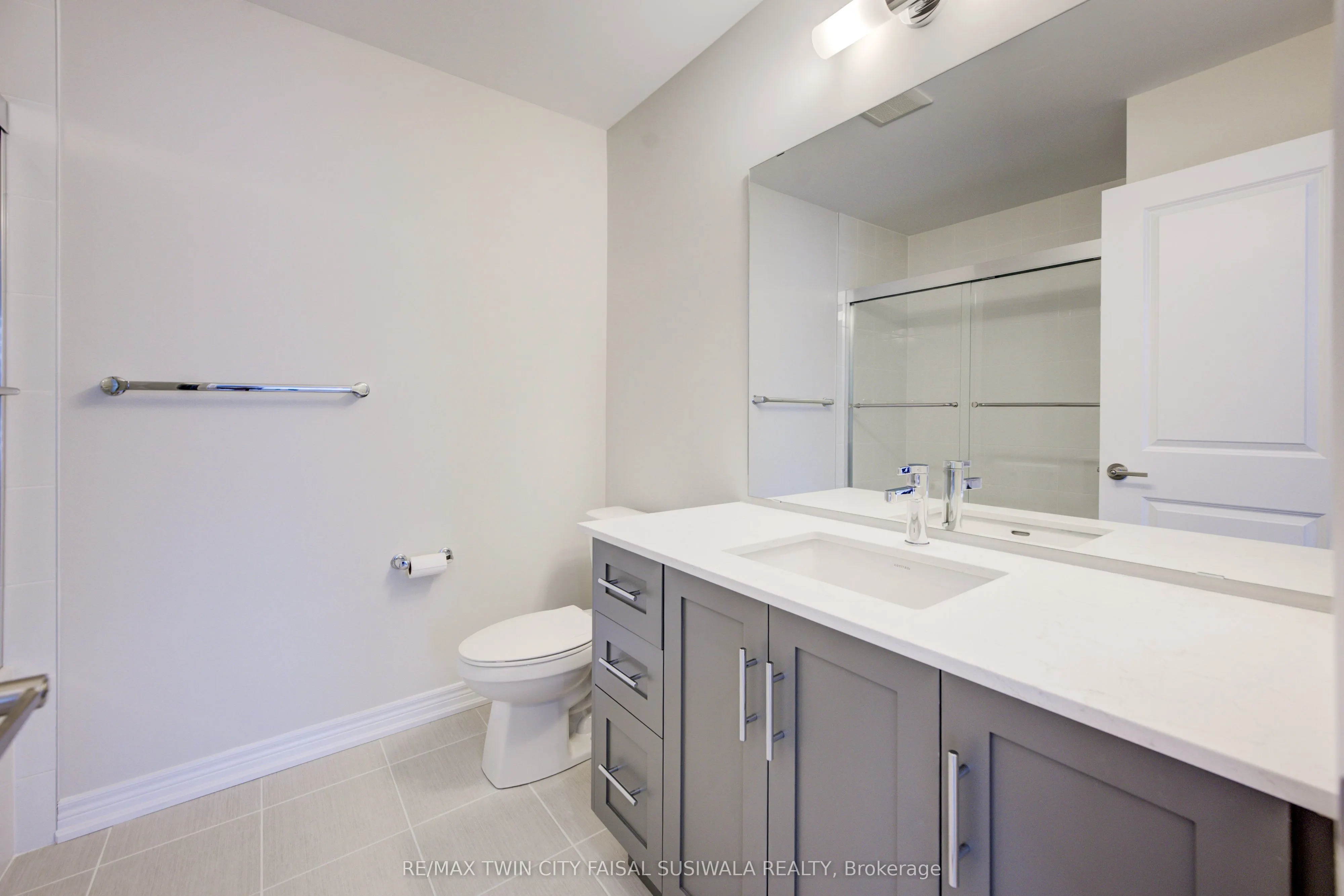 10 Birmingham Drive, #116