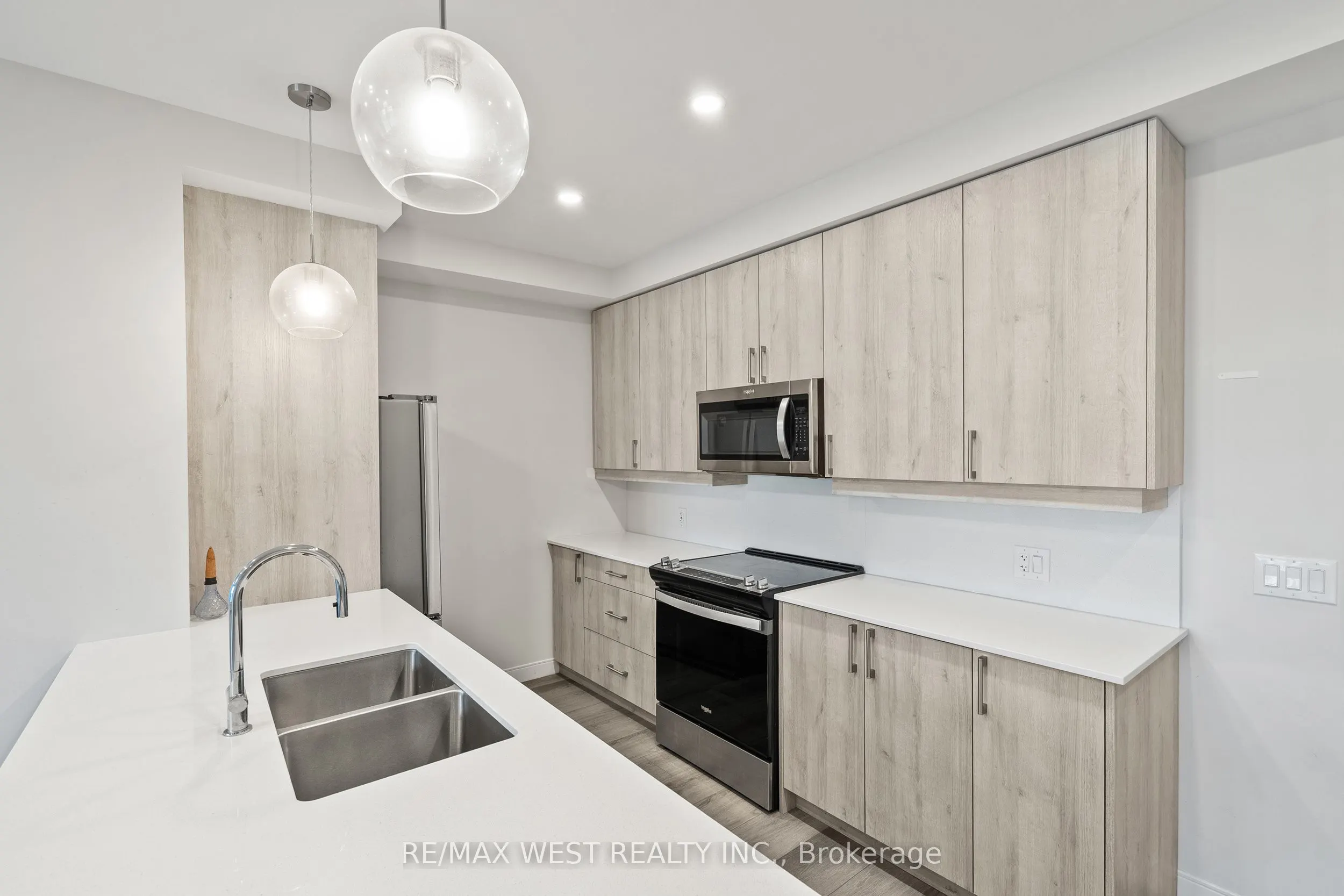 118 West Street, #502