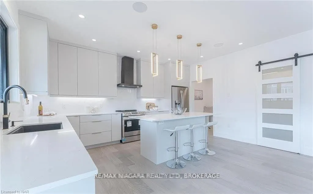 2782 CANADIANA Court