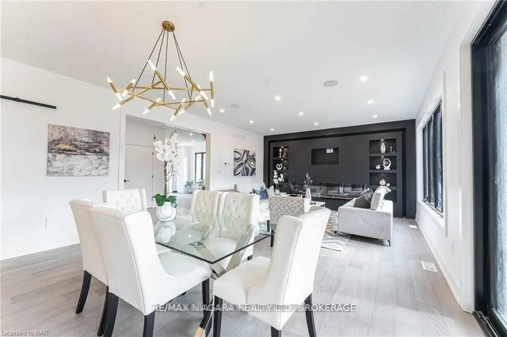 2782 CANADIANA Court