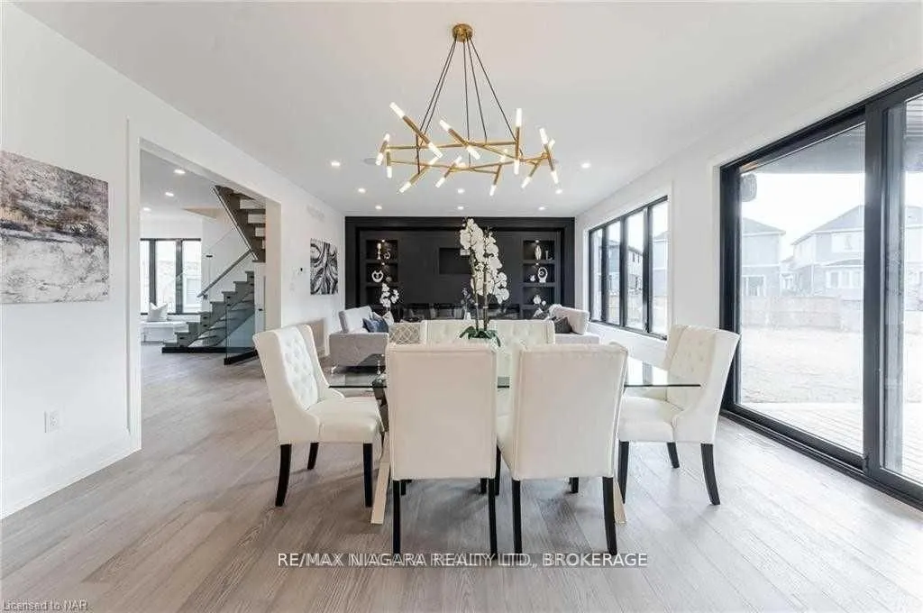 2782 CANADIANA Court