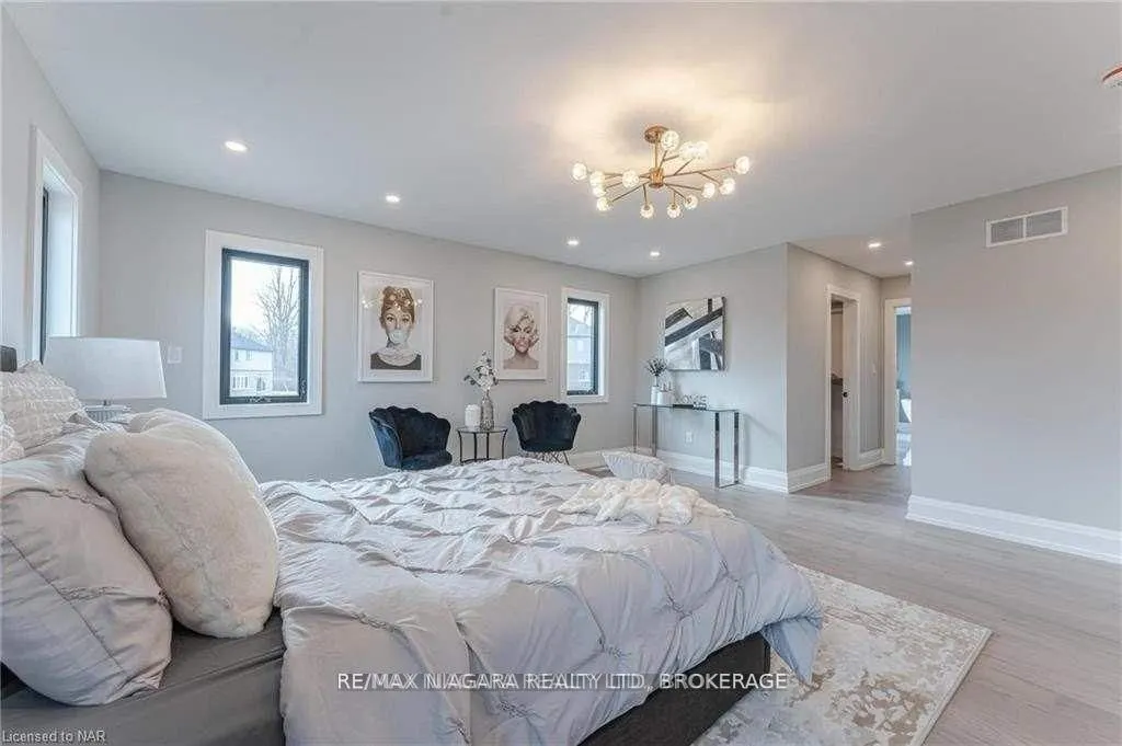 2782 CANADIANA Court