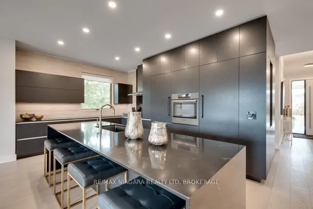 2795 CANADIANA Court