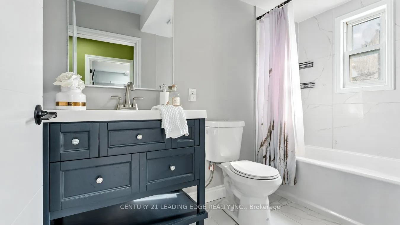 1591 Wallbridge-Loyalist Road