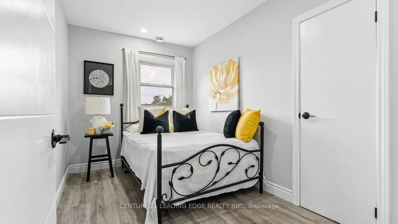 1591 Wallbridge-Loyalist Road