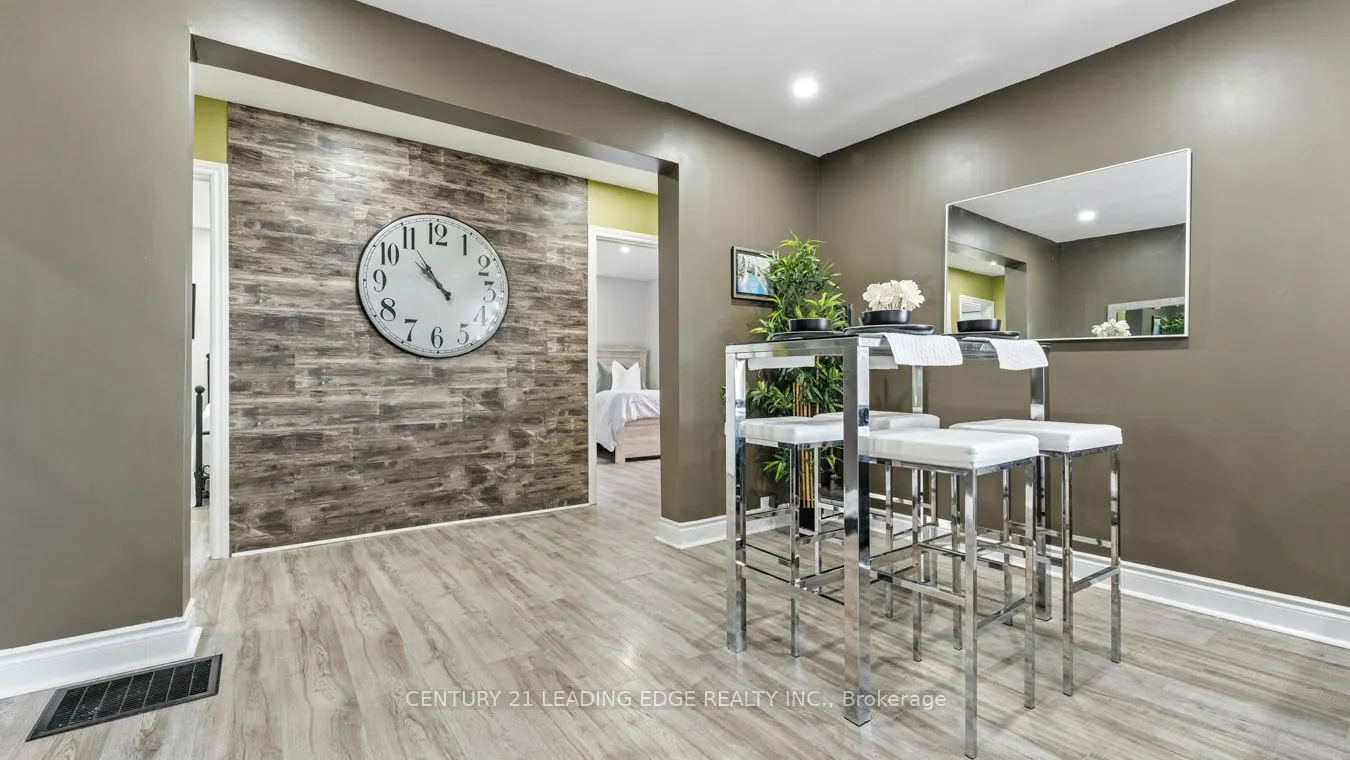1591 Wallbridge-Loyalist Road