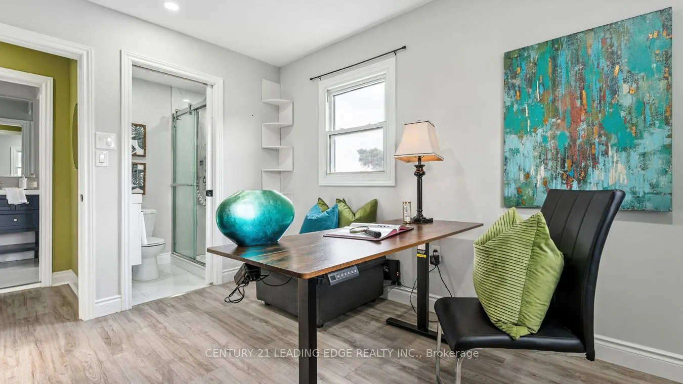 1591 Wallbridge-Loyalist Road