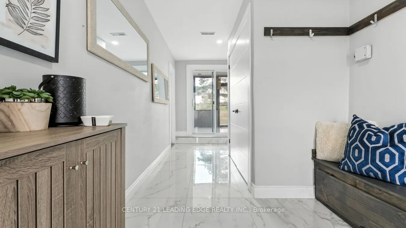 1591 Wallbridge-Loyalist Road