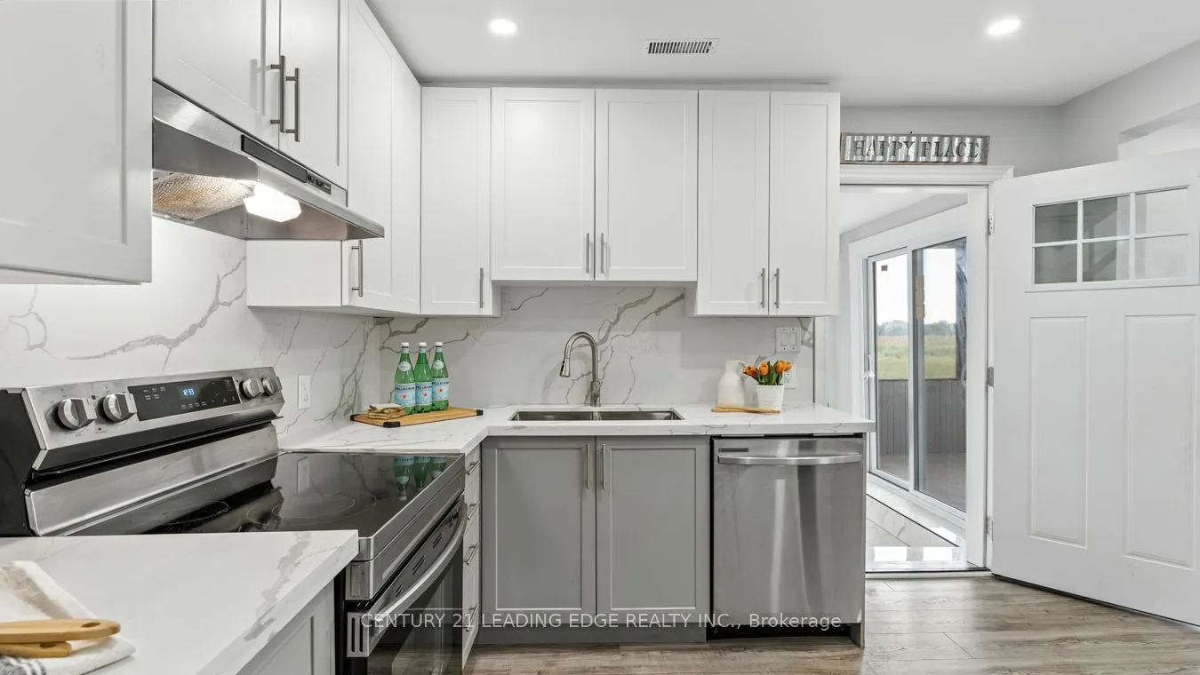 1591 Wallbridge-Loyalist Road