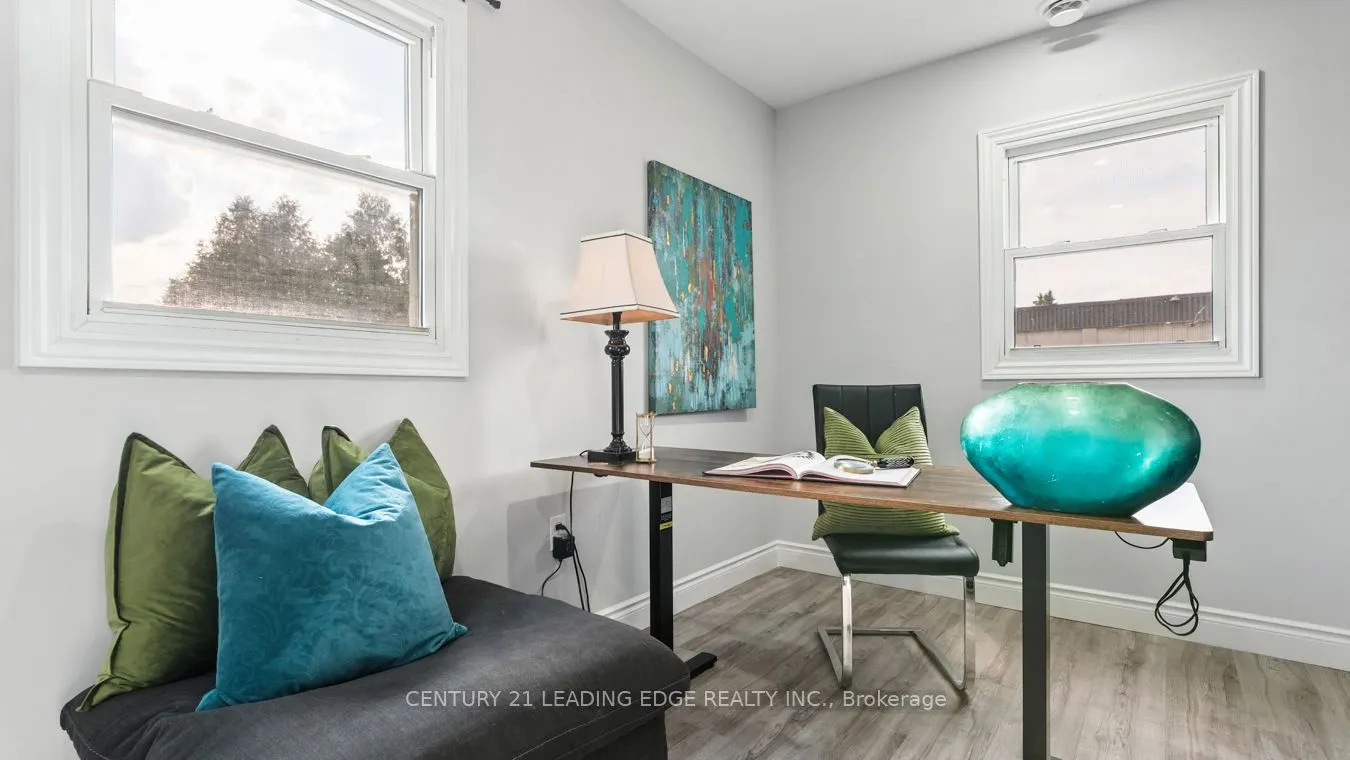 1591 Wallbridge-Loyalist Road