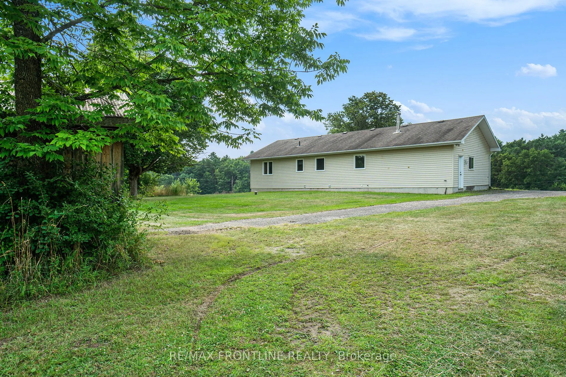20650 Hwy 7 Highway