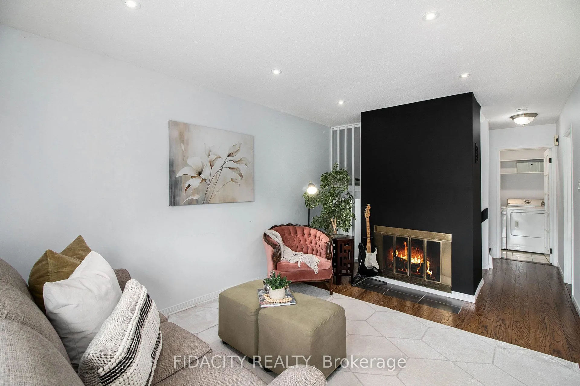 825 Cahill Drive W, #180