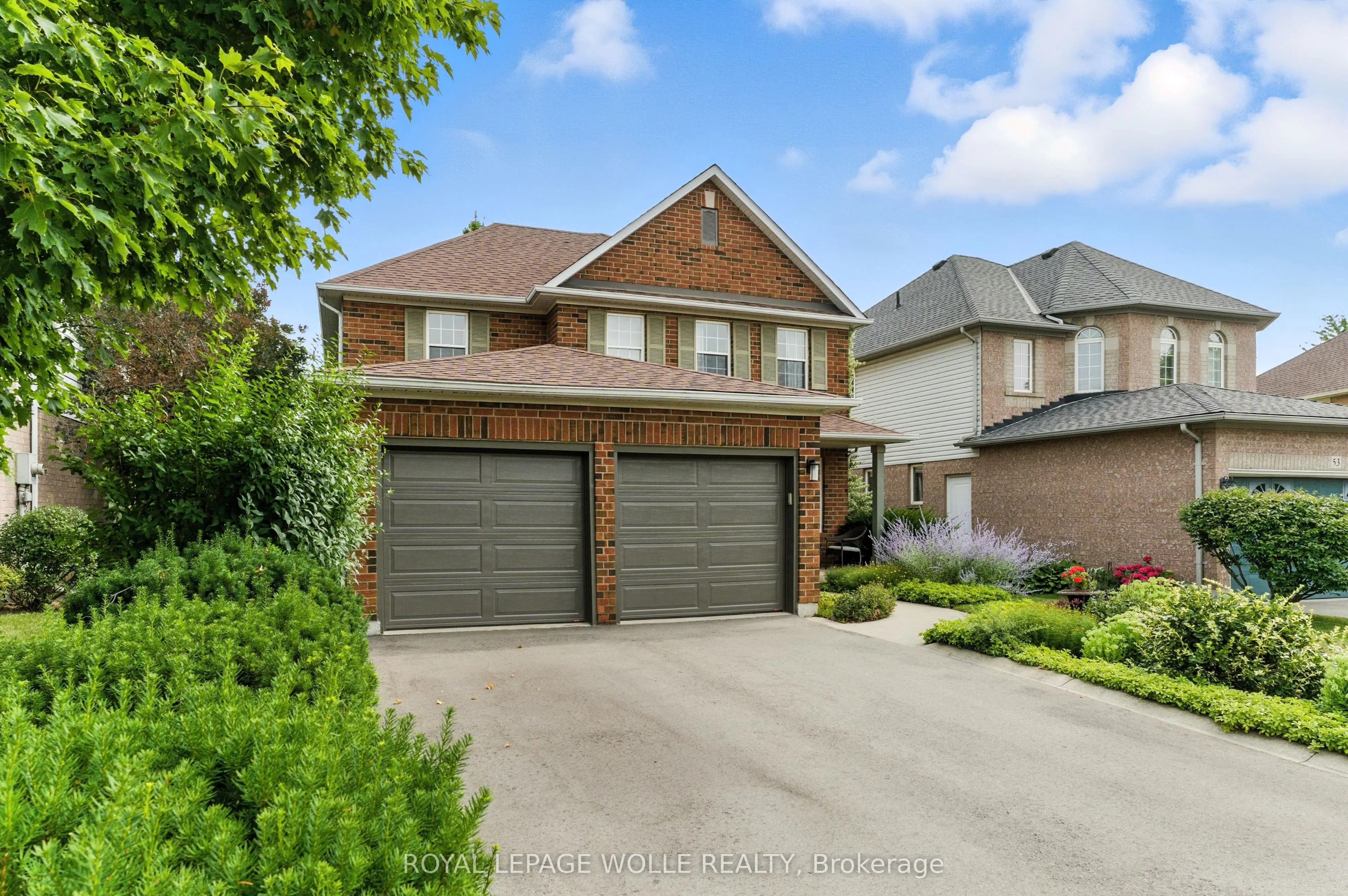 51 Strathroy Crescent