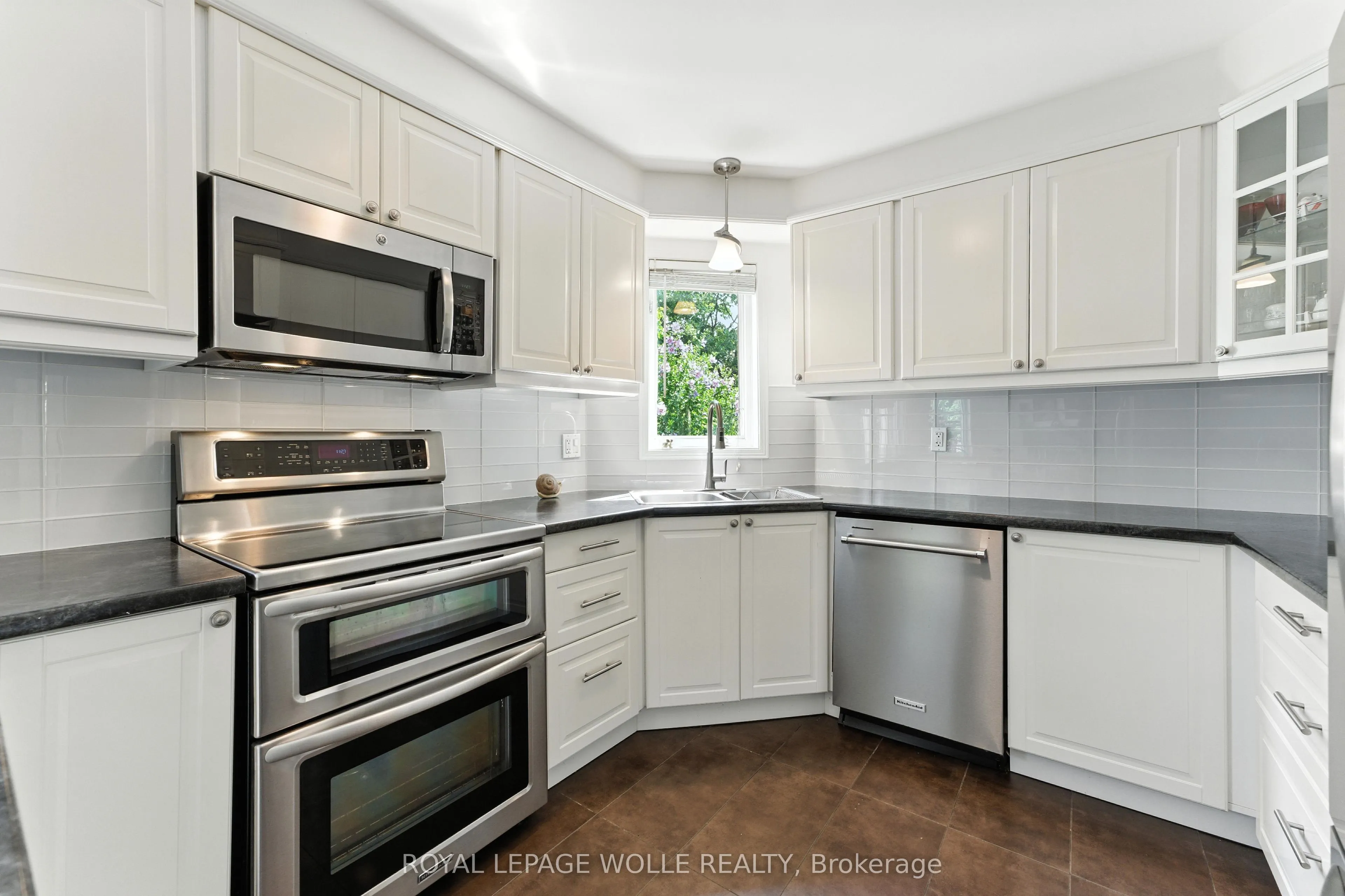 51 Strathroy Crescent