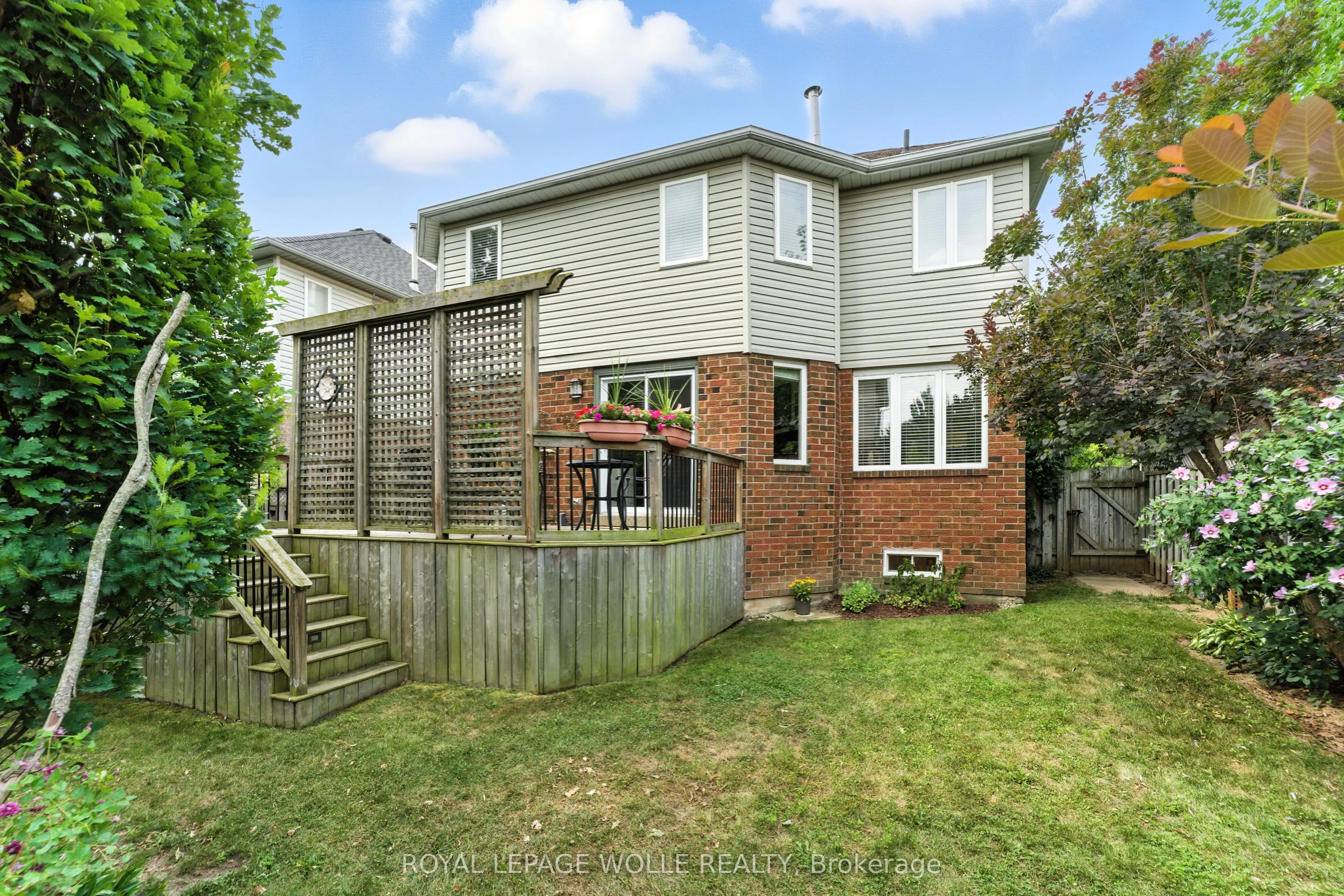 51 Strathroy Crescent