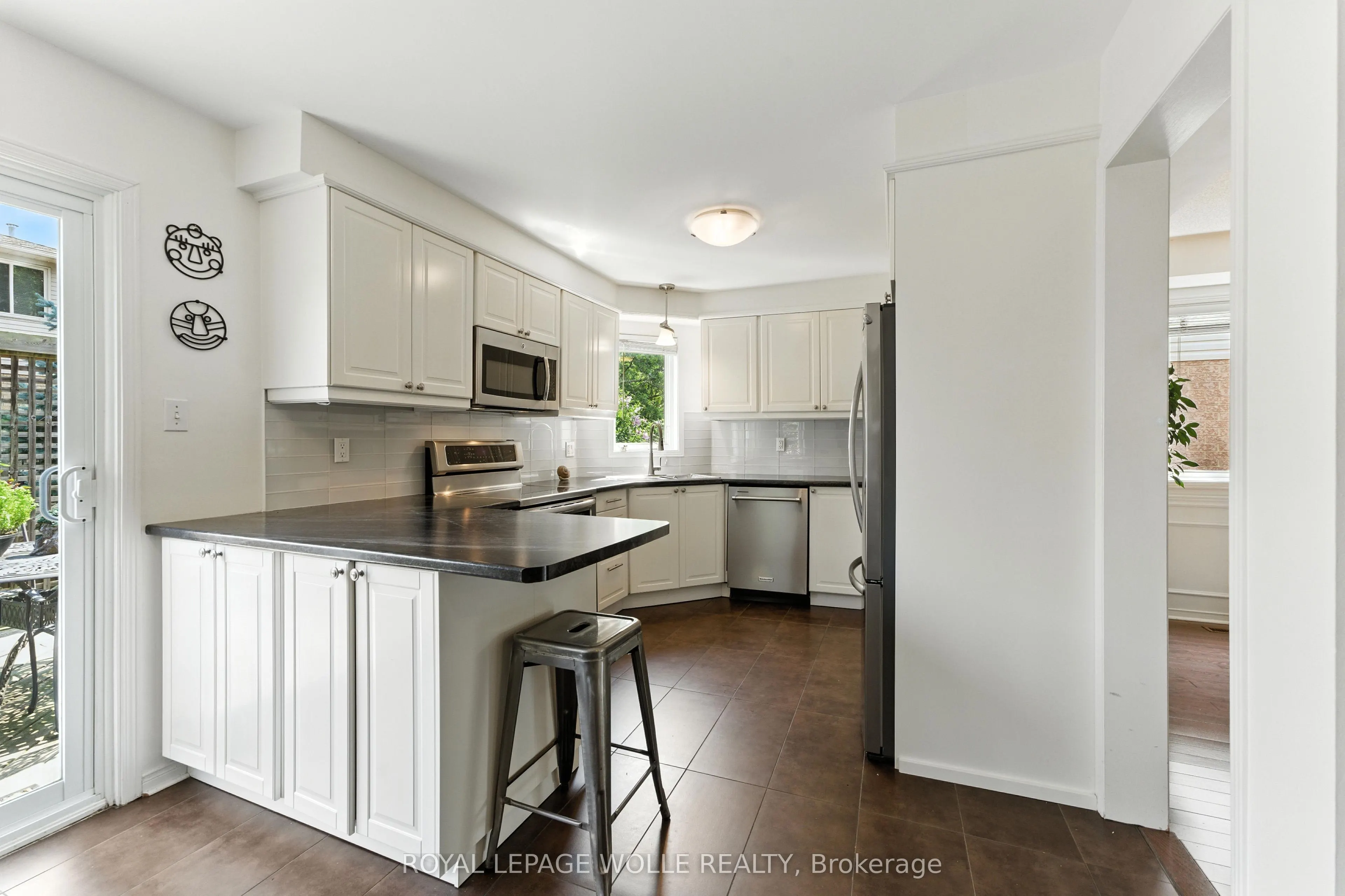 51 Strathroy Crescent