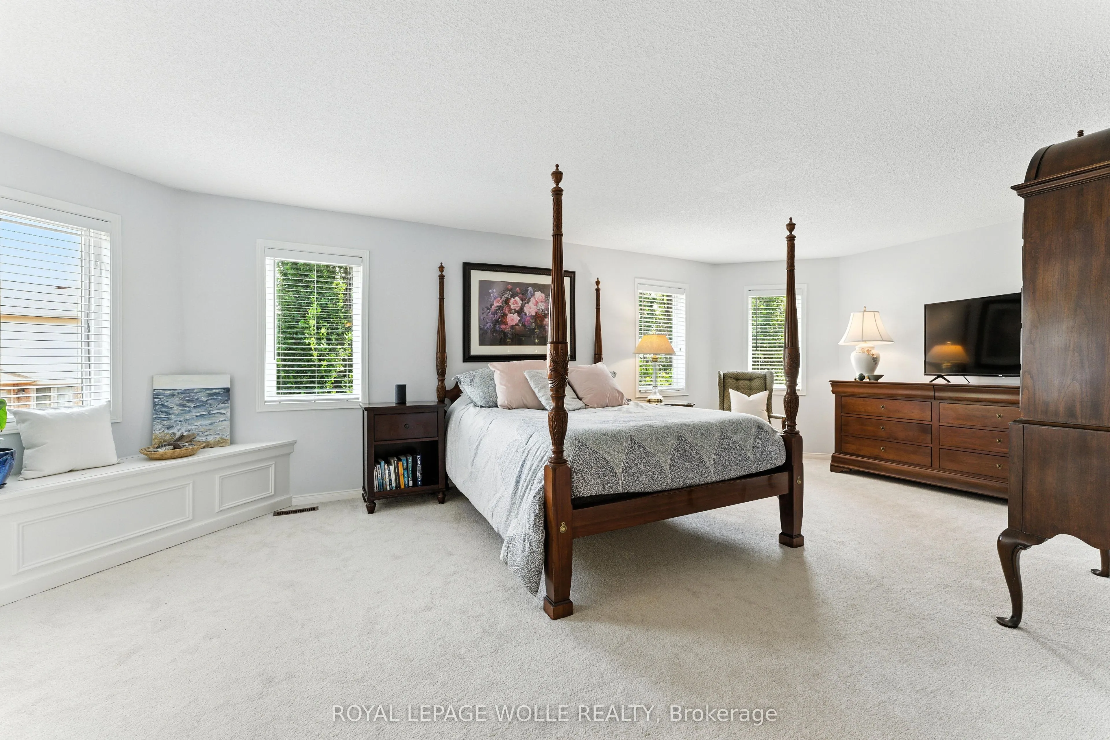 51 Strathroy Crescent