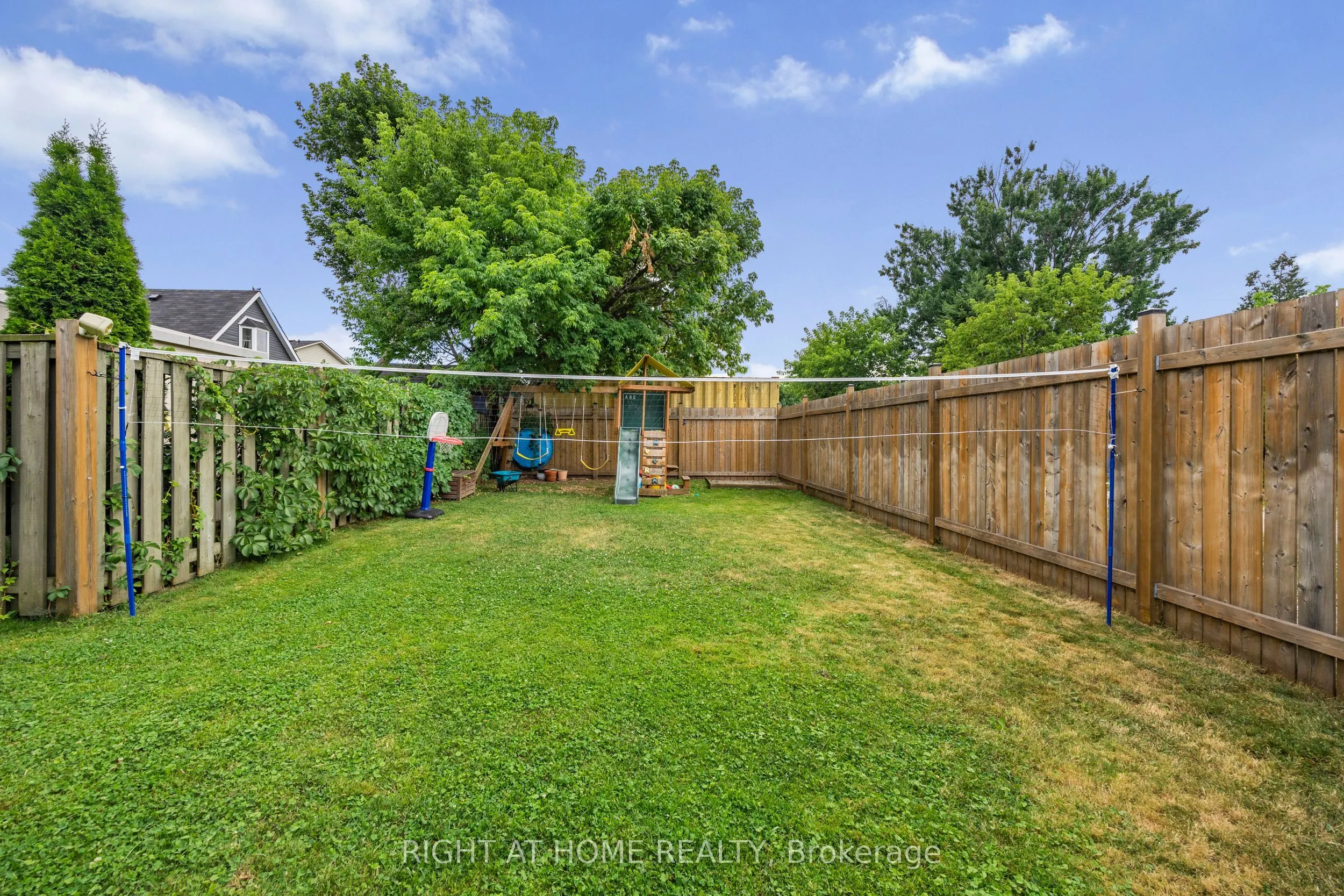 71 Robins Avenue
