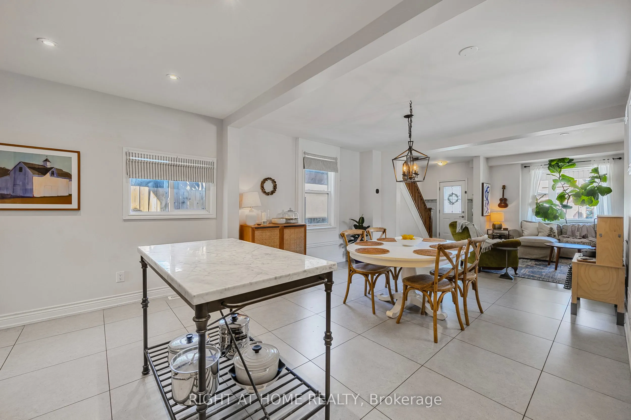 71 Robins Avenue