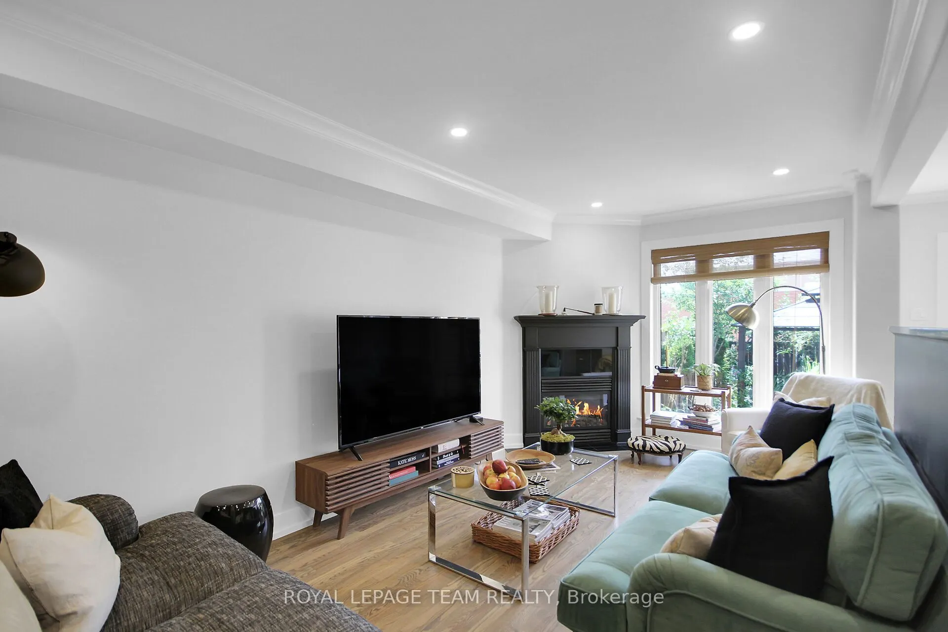 112 Talltree Crescent