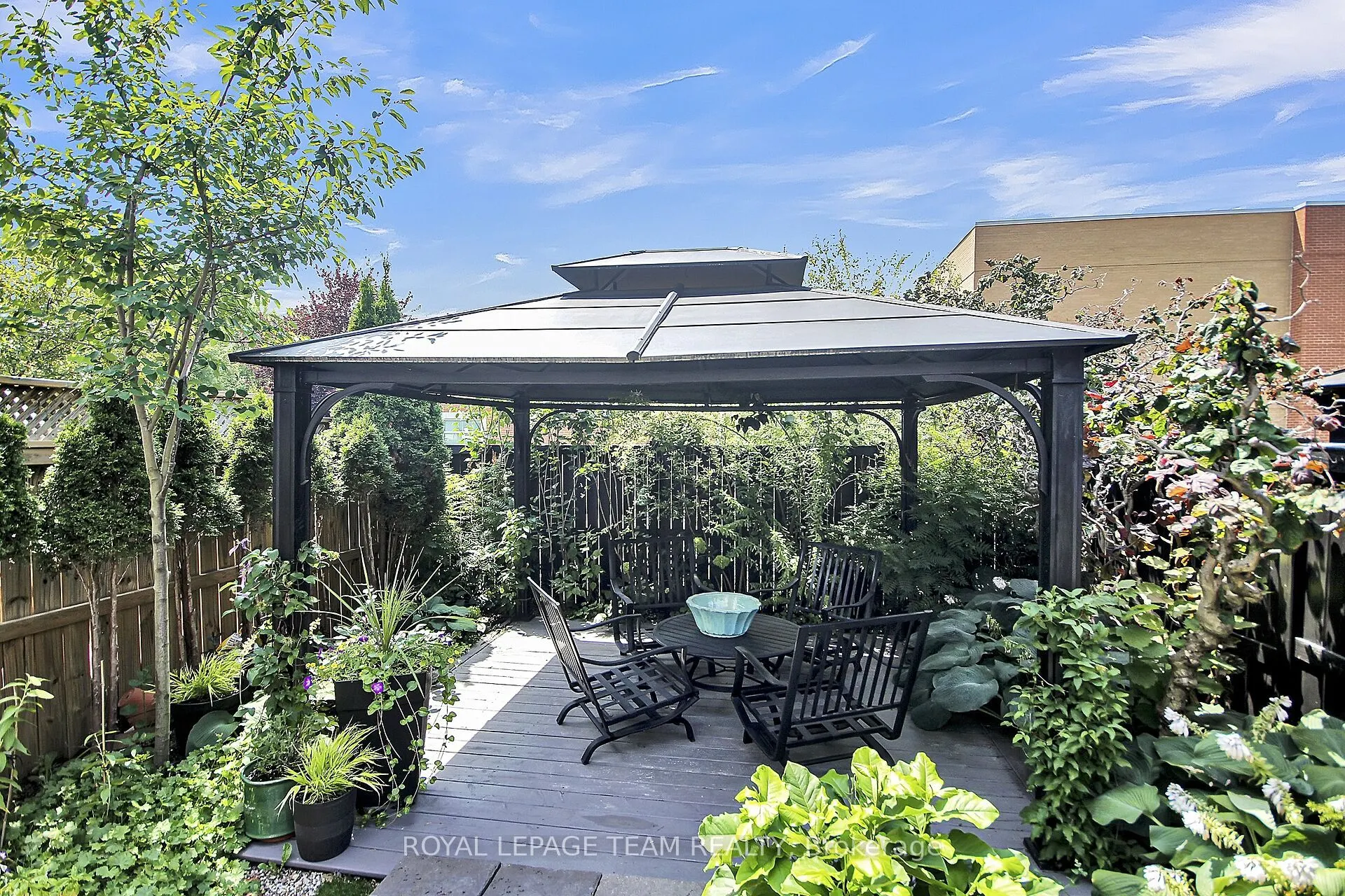 112 Talltree Crescent